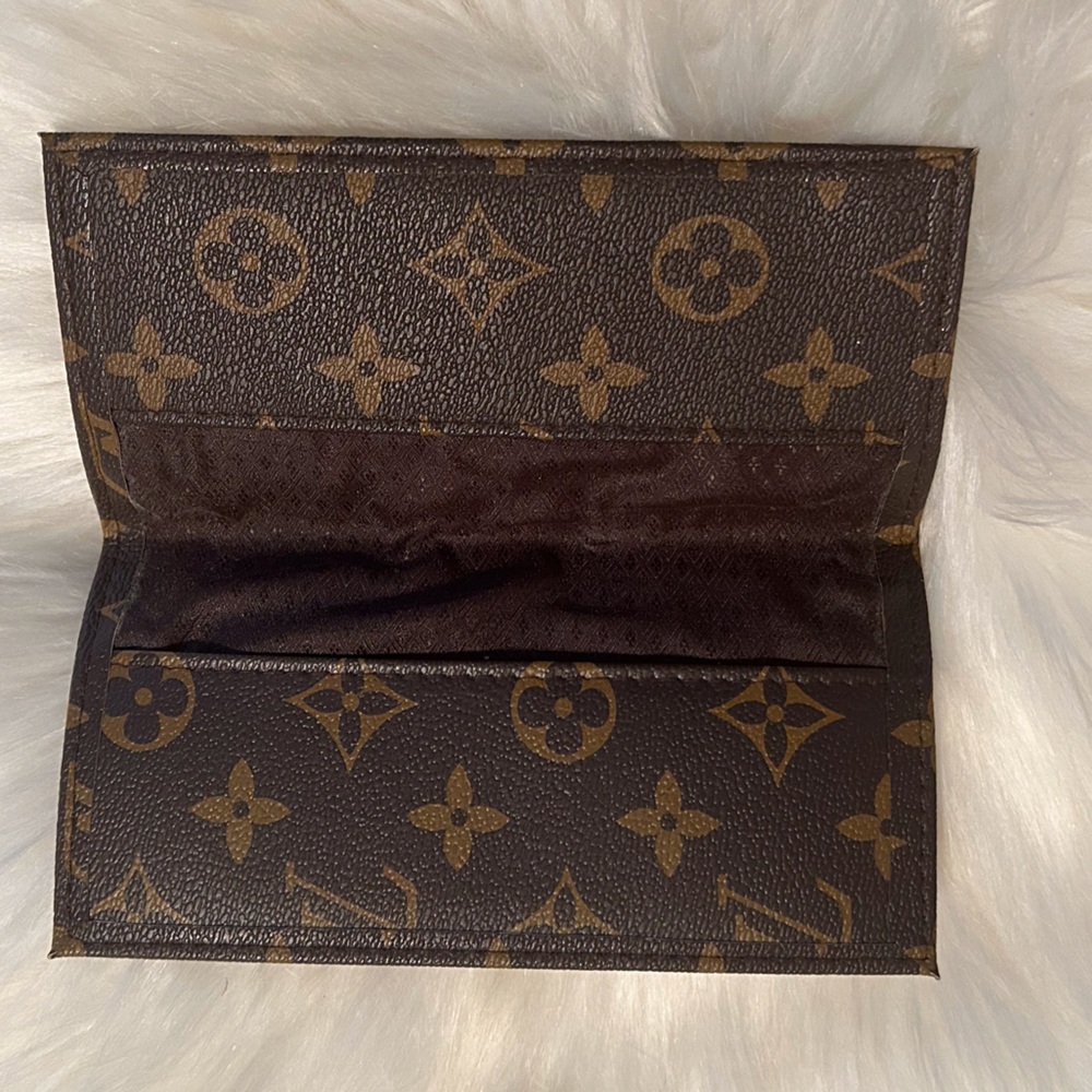 Louis Vuitton Vintage Brown Monogram Checkbook Cover - Picture 4 of 5